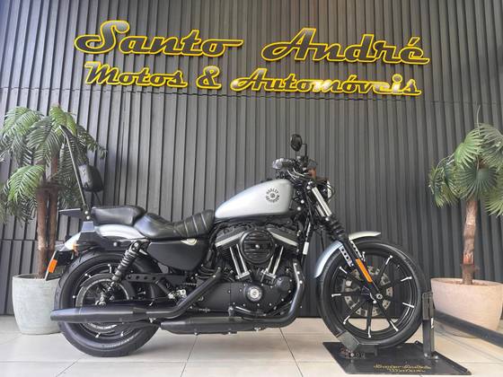 HARLEY-DAVIDSON SPORTSTER IRON 883 